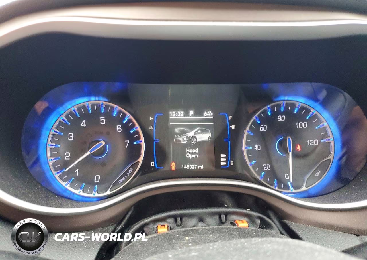 2018 Chrysler Pacifica Touring Plus VIN:2C4RC1FG2JR294064 - 9