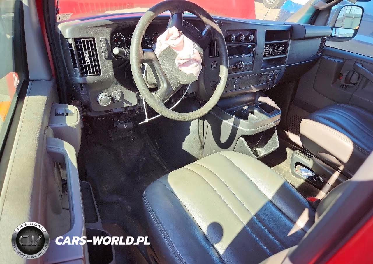 2016 Chevrolet Express G2500 VIN:1GCWGAFFXG1209497 - 8