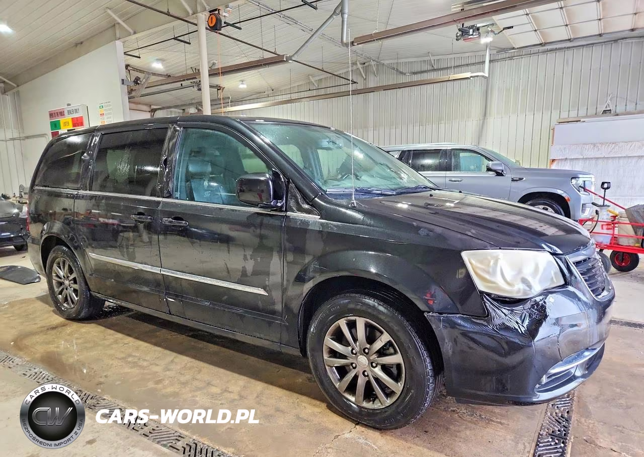 2014 Chrysler Town & Country S VIN:2C4RC1HG5ER464923 - 4