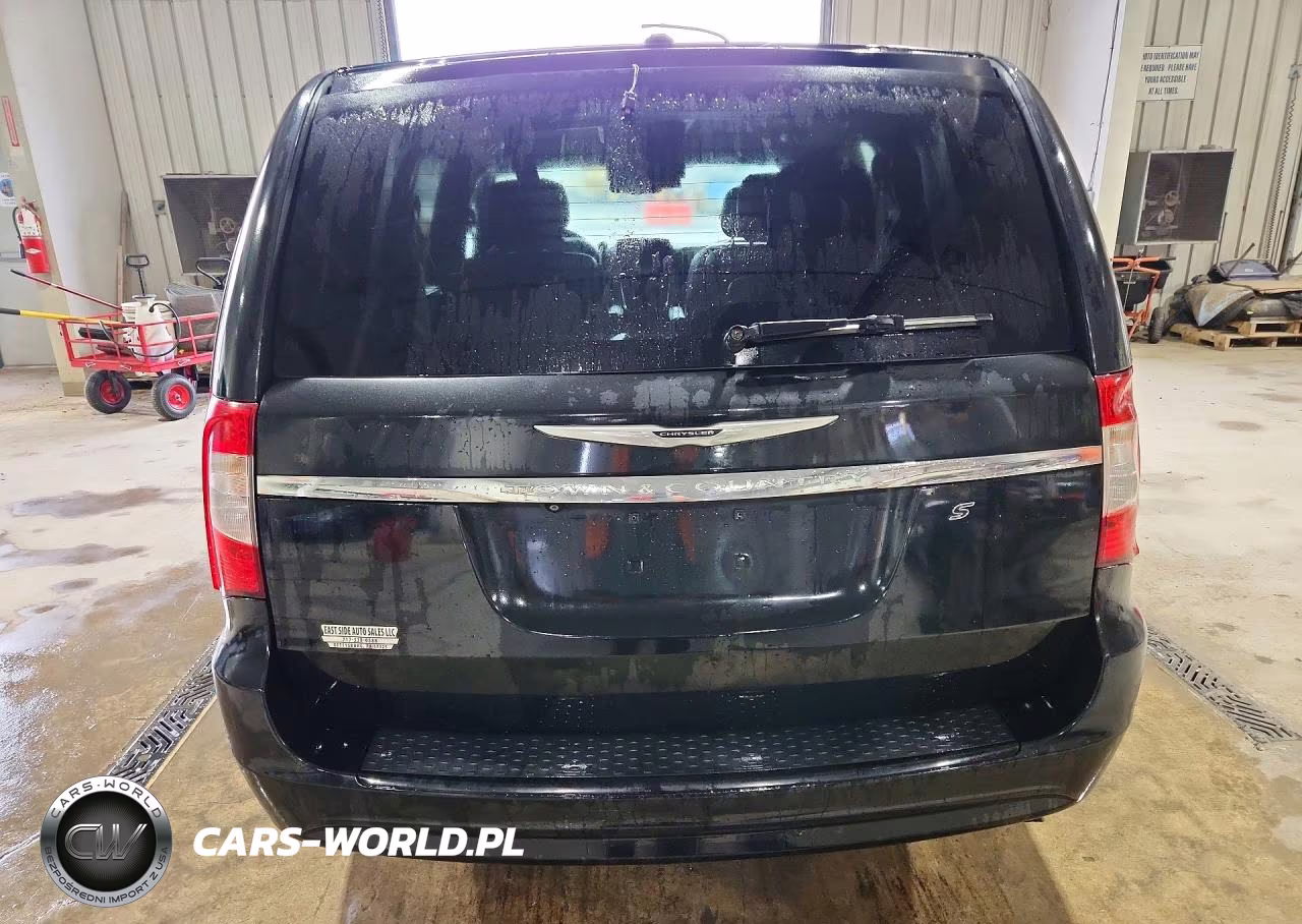 2014 Chrysler Town & Country S VIN:2C4RC1HG5ER464923 - 6