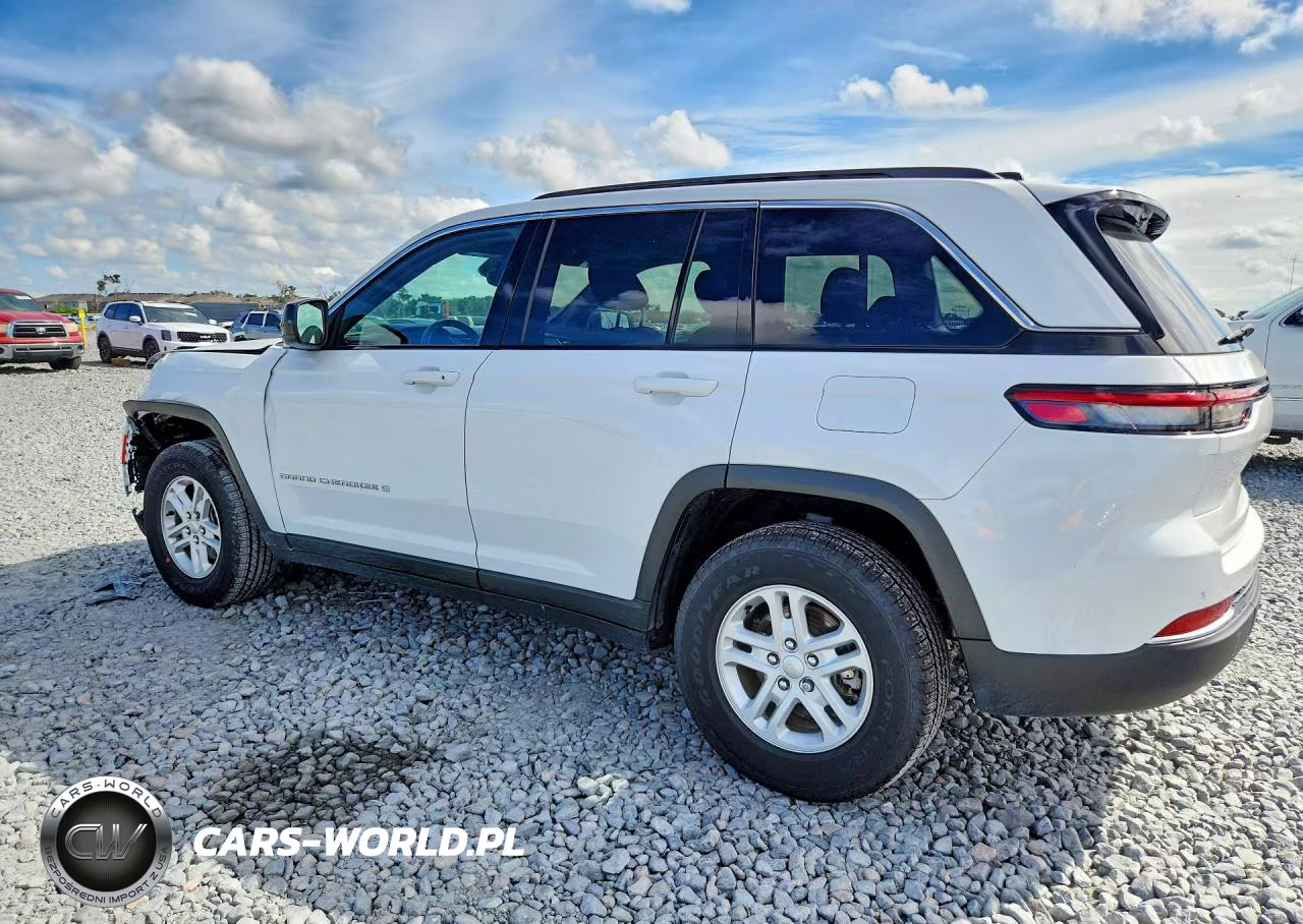 2024 Jeep Grand Cherokee Laredo VIN:1C4RJGAG8RC258576 - 2