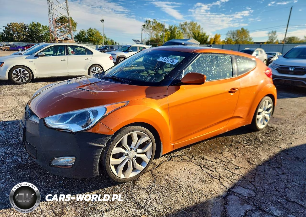 2013 Hyundai Veloster Base VIN:KMHTC6AD6DU132523 - 1