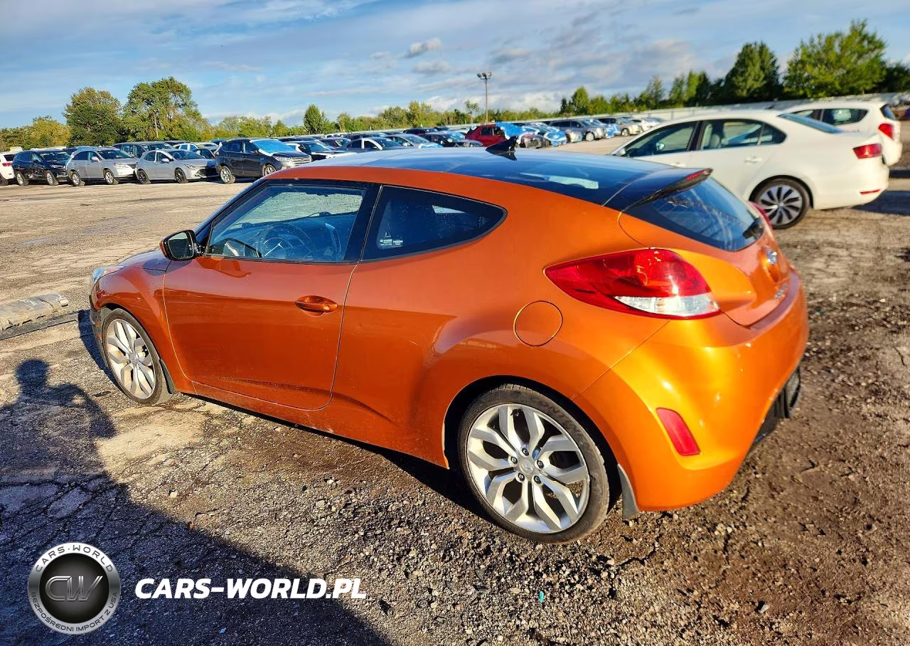 2013 Hyundai Veloster Base VIN:KMHTC6AD6DU132523 - 2