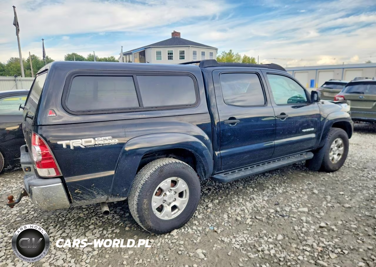 2013 Toyota Tacoma V6 VIN:3TMLU4EN0DM129968 - 3