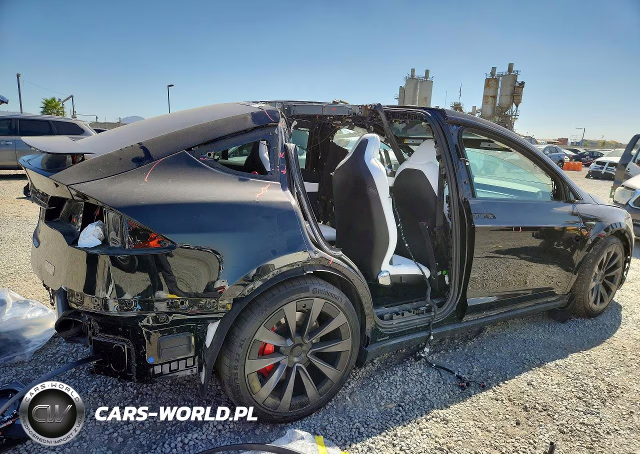 2023 Tesla Model X VIN:7SAXCBE65PF430815 - 3