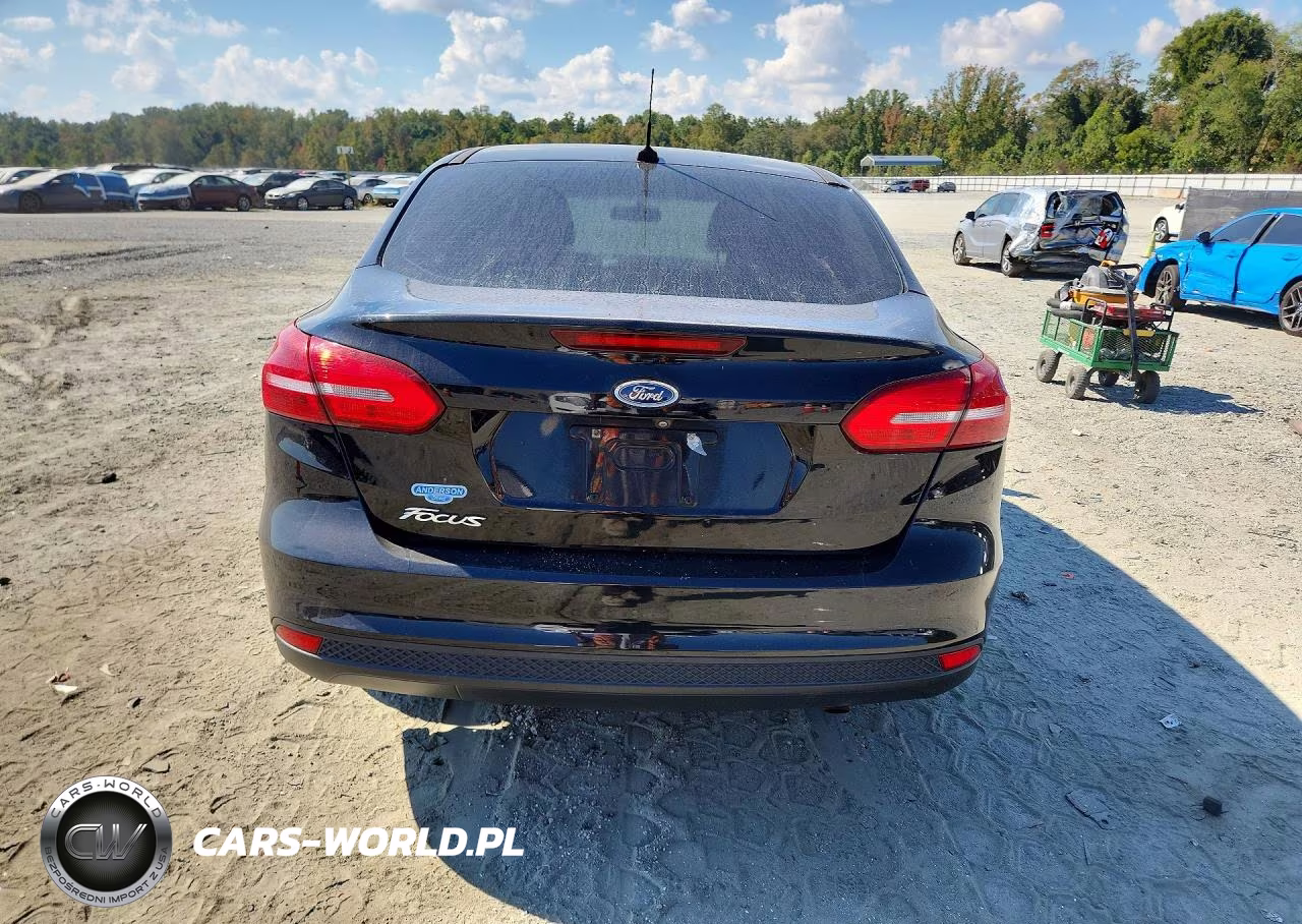 2017 Ford Focus S VIN:1FADP3E29HL337386 - 6