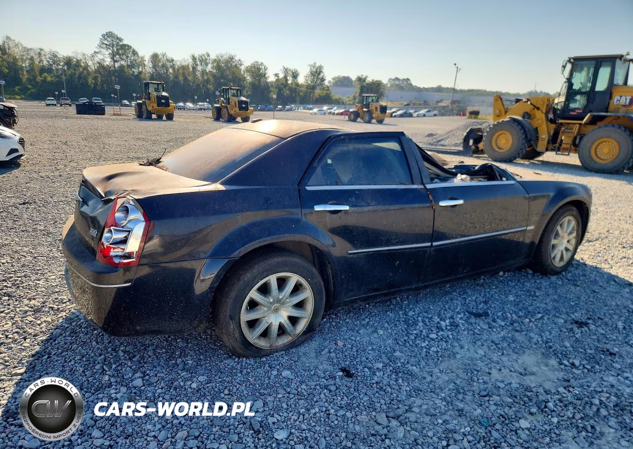 2010 Chrysler 300 Touring VIN:2C3CA5CVXAH211254 - 3