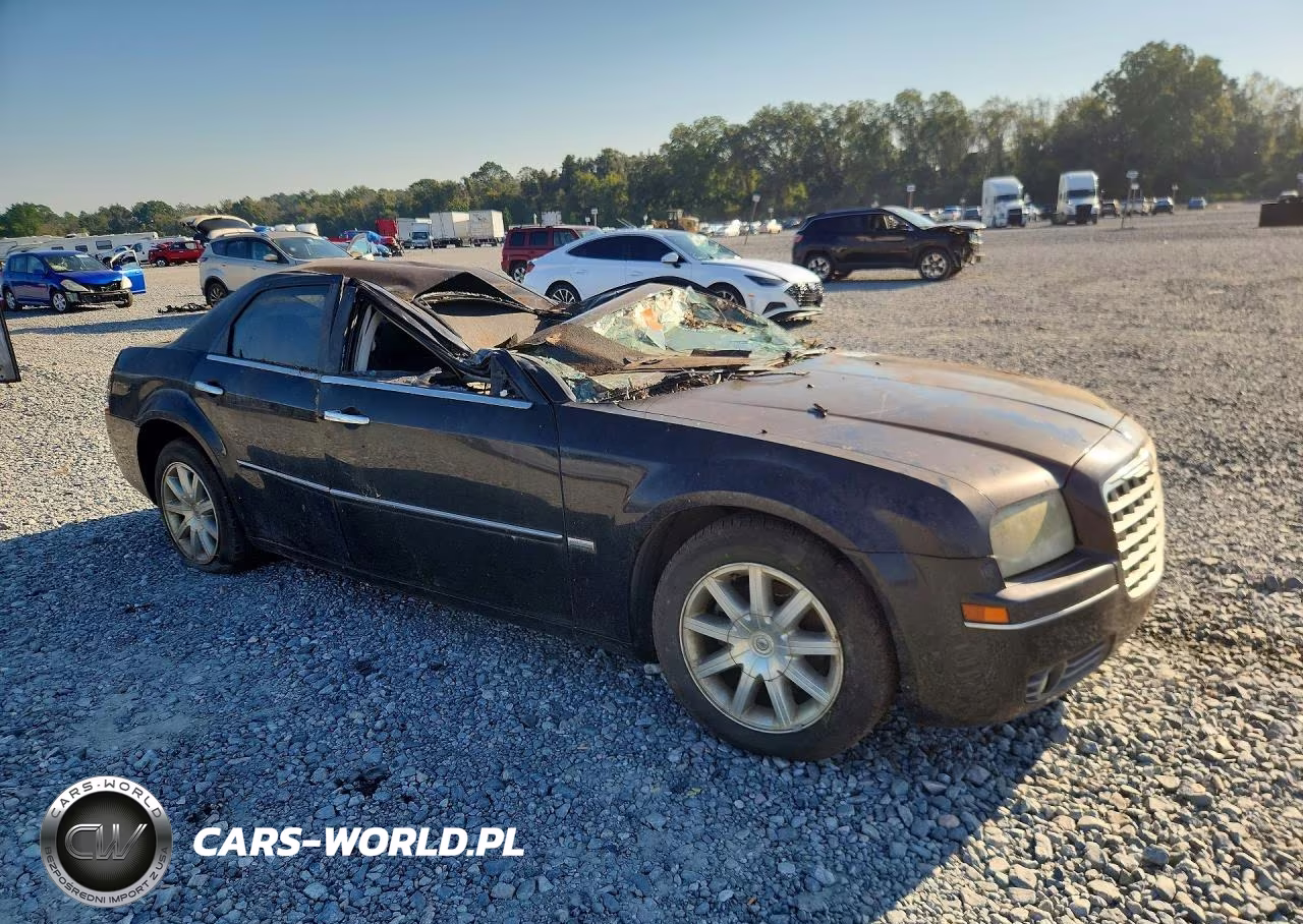 2010 Chrysler 300 Touring VIN:2C3CA5CVXAH211254 - 4