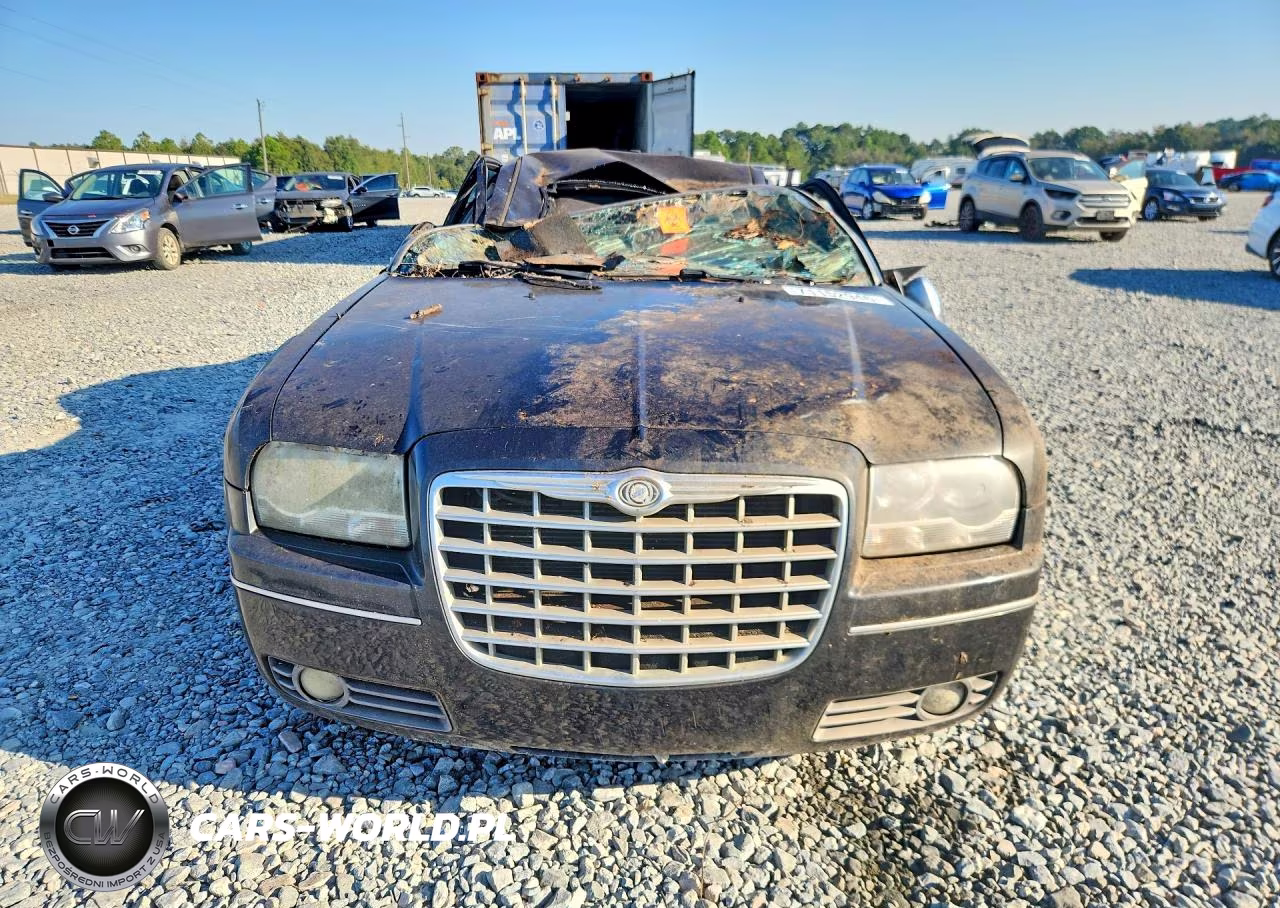 2010 Chrysler 300 Touring VIN:2C3CA5CVXAH211254 - 5