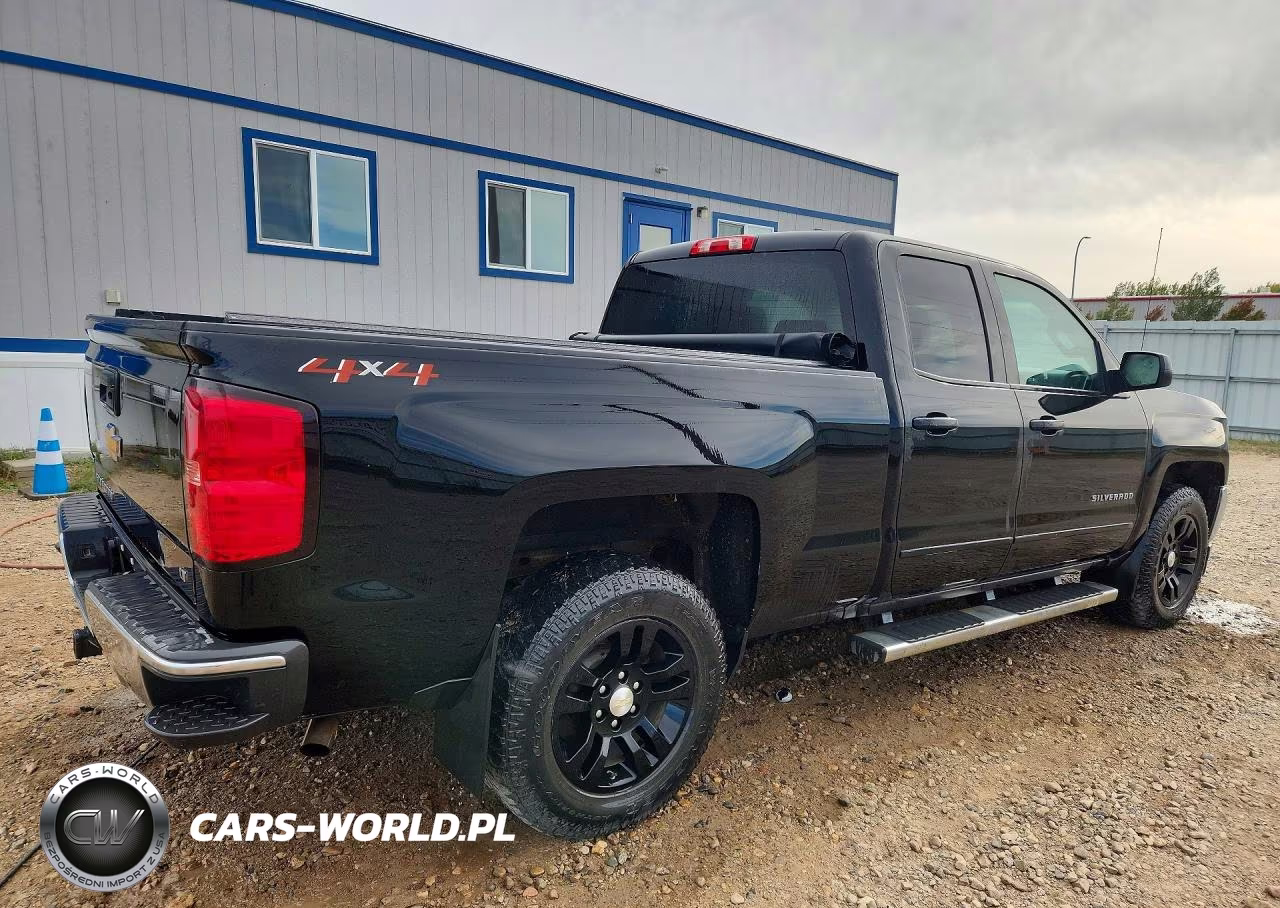 2018 Chevrolet Silverado K1500 Lt VIN:1GCVKREC0JZ332489 - 3