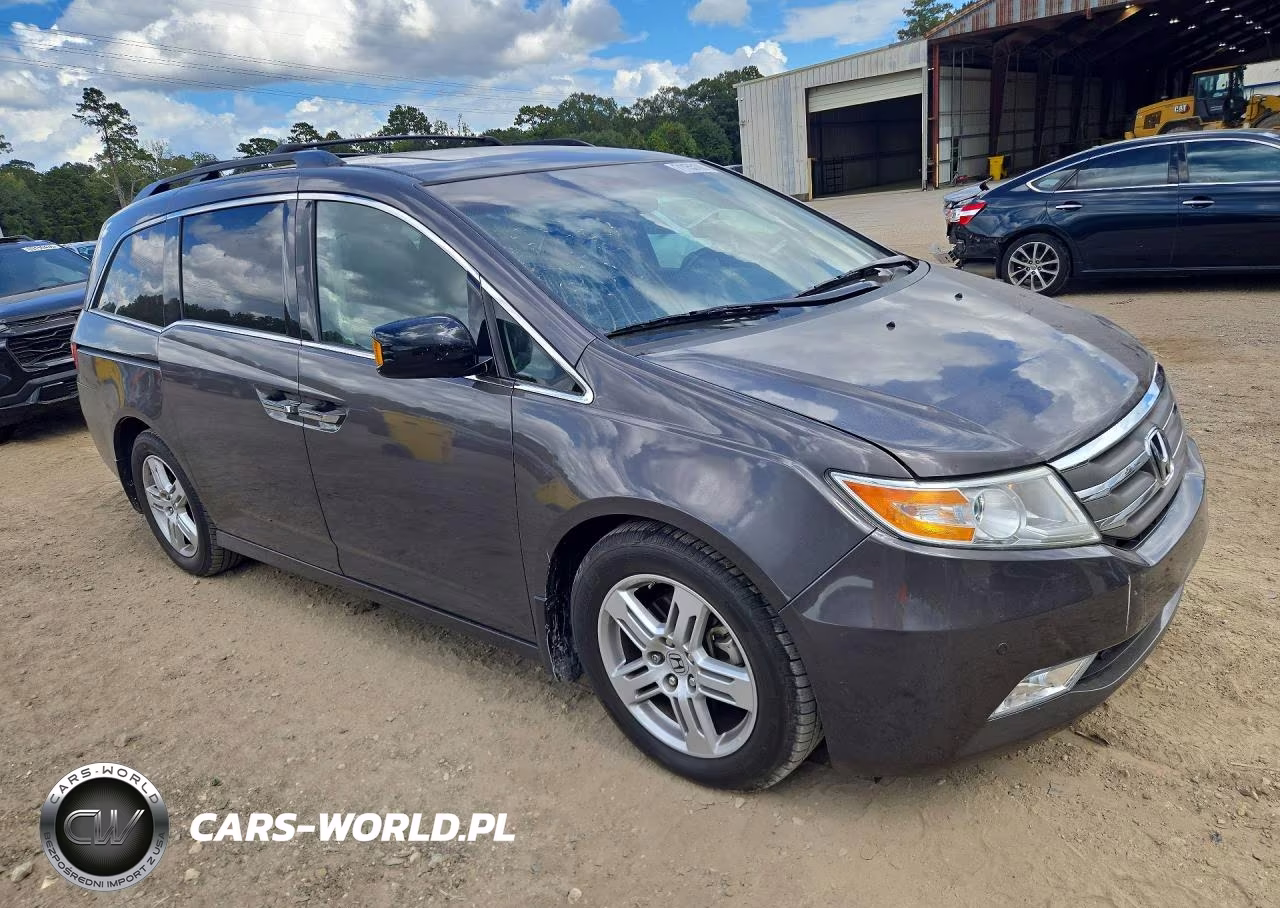 2013 Honda Odyssey Touring VIN:5FNRL5H9XDB026398 - 4