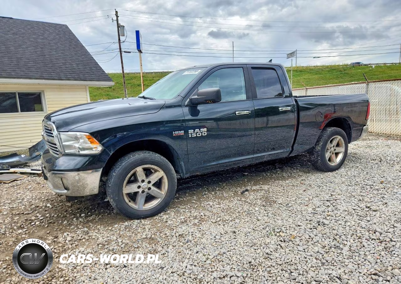 2015 Ram 1500 Crew Cab (4 Doo VIN:1C6RR7GT0FS721106 - 1