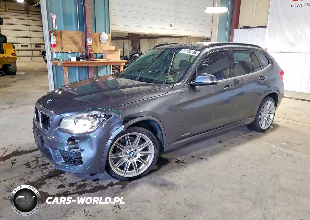 2013 BMW X1 xDrive28I VIN:WBAVL1C56DVR88711 - 1