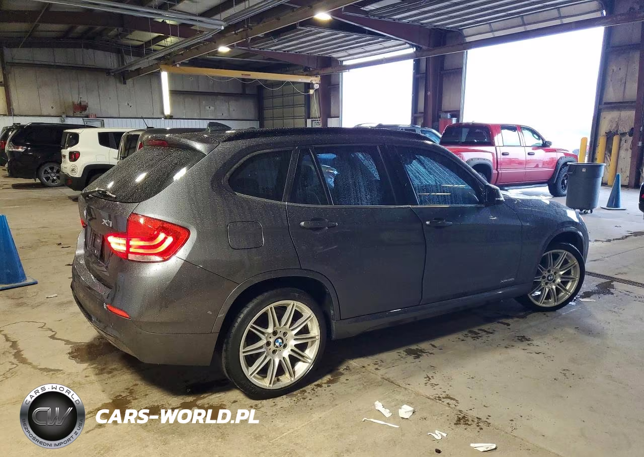 2013 BMW X1 xDrive28I VIN:WBAVL1C56DVR88711 - 3