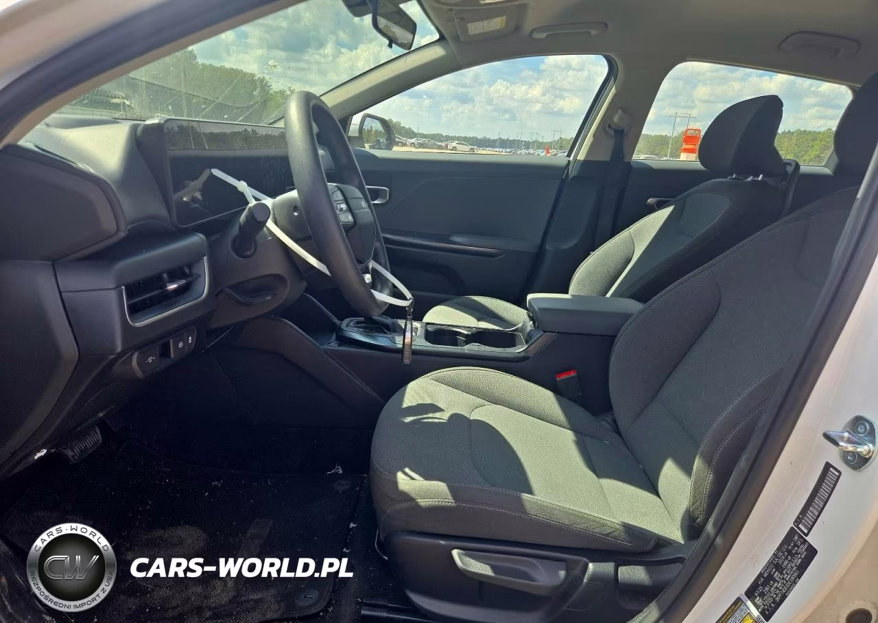 2025 Kia K4 Lx VIN:3KPFT4DE9SE180961 - 7