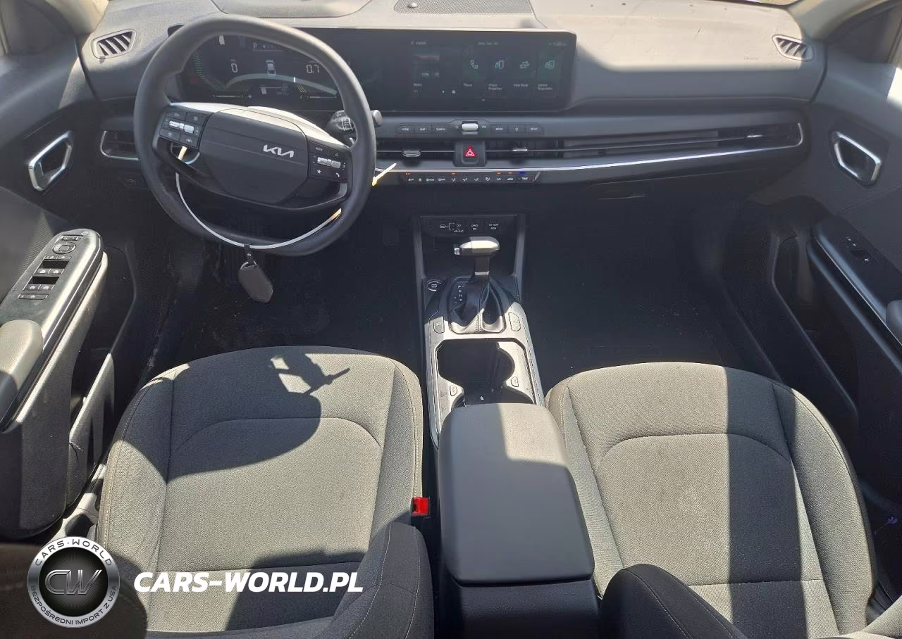 2025 Kia K4 Lx VIN:3KPFT4DE9SE180961 - 8