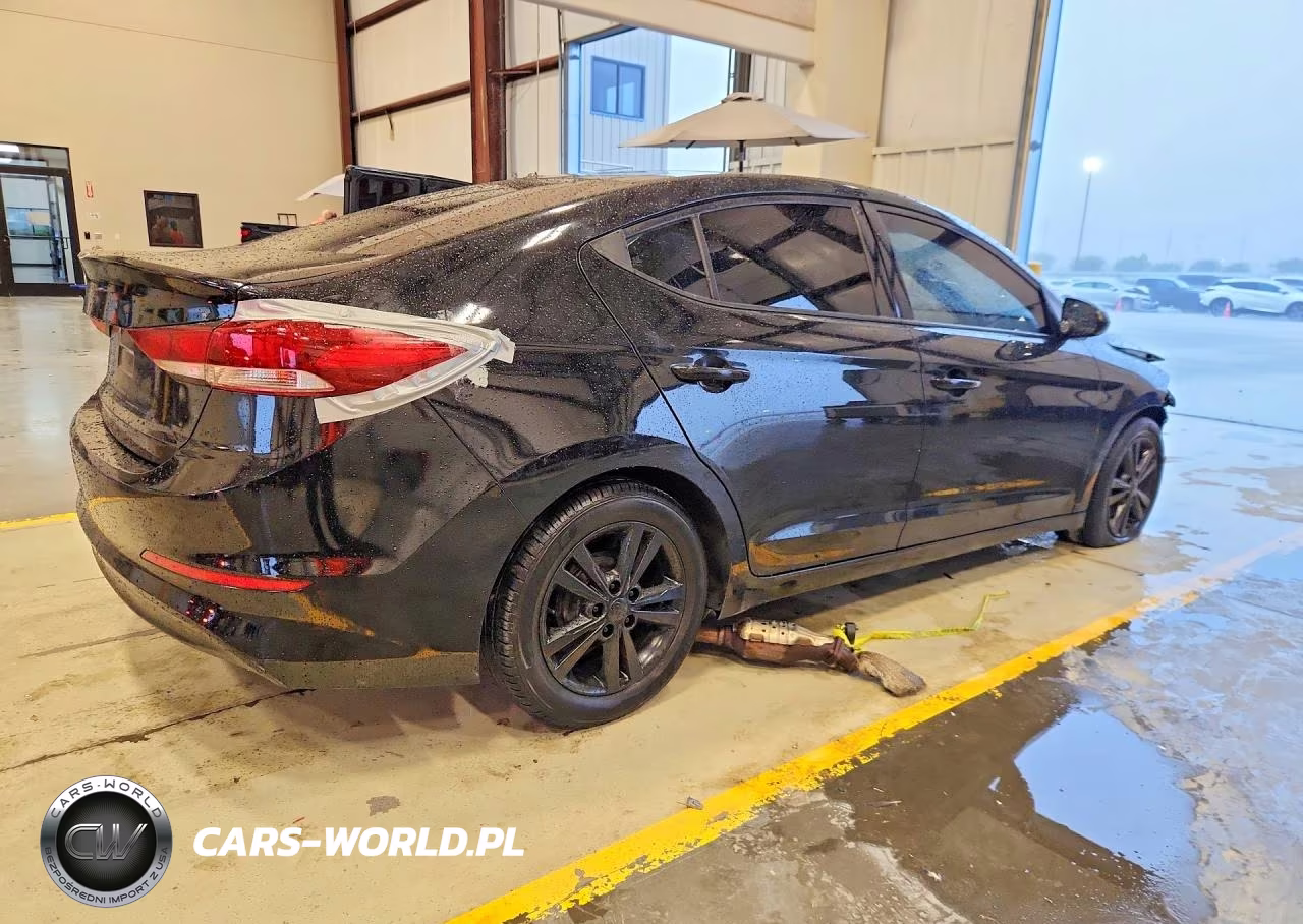 2017 Hyundai Elantra Se VIN:5NPD84LF9HH106804 - 3