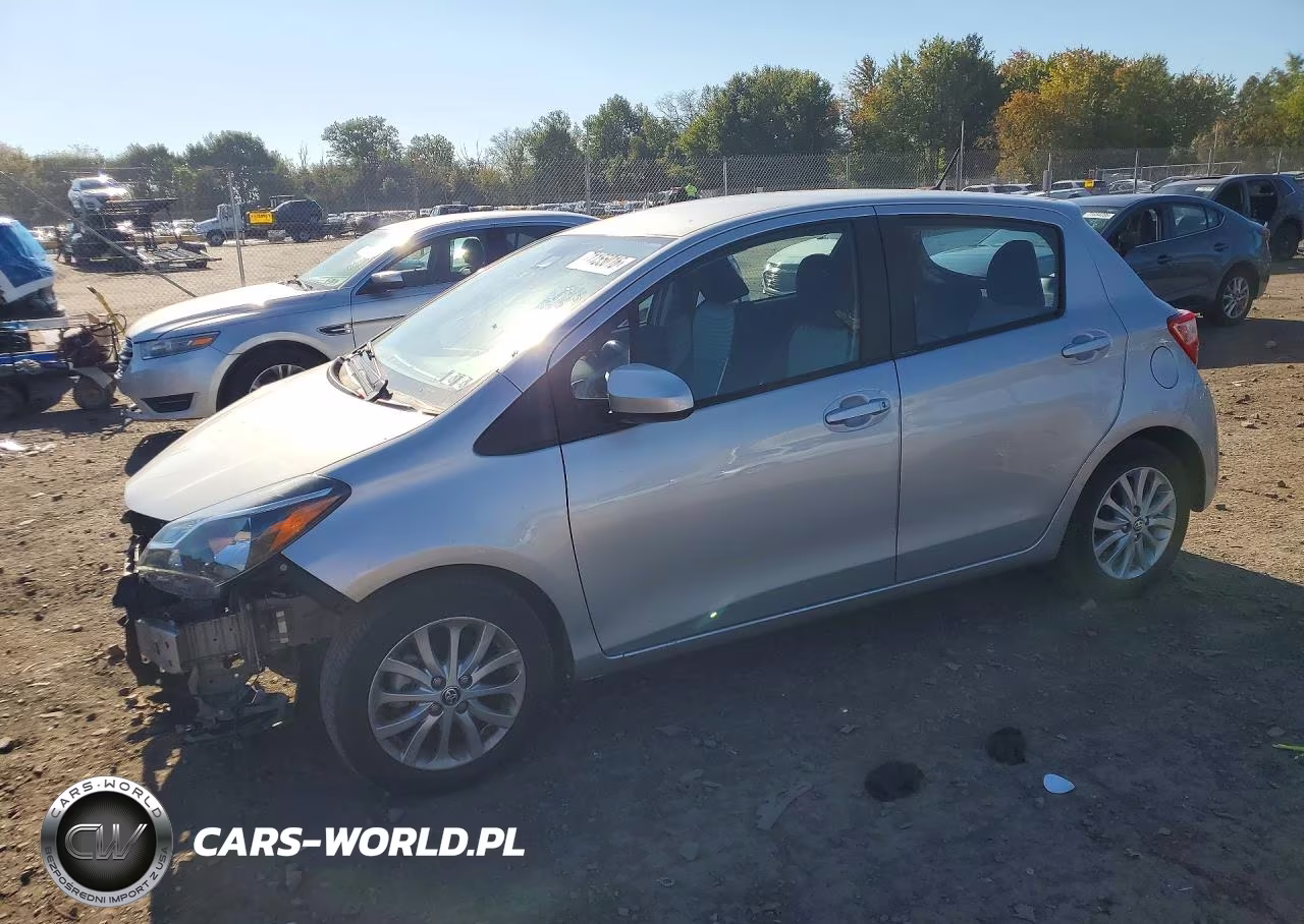 2018 Toyota Yaris 5-Door Le VIN:VNKKTUD36JA095548 - 1