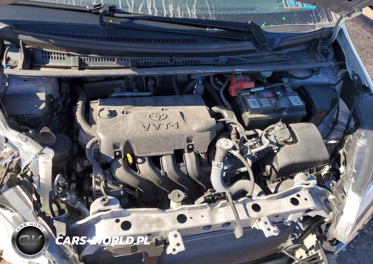 2018 Toyota Yaris 5-Door Le VIN:VNKKTUD36JA095548 - 11