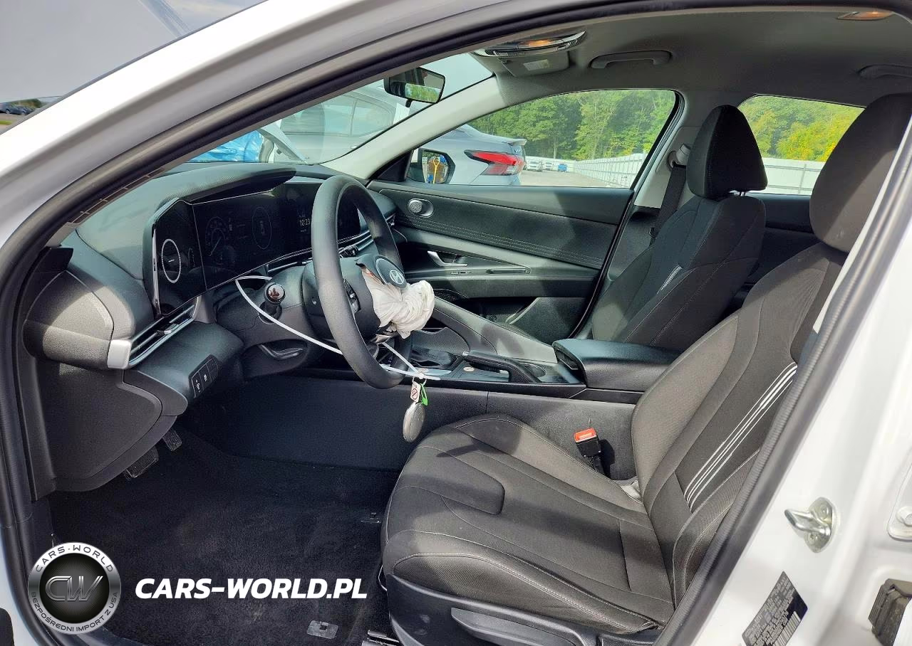 2024 Hyundai Elantra Sel VIN:KMHLM4DGXRU745176 - 7
