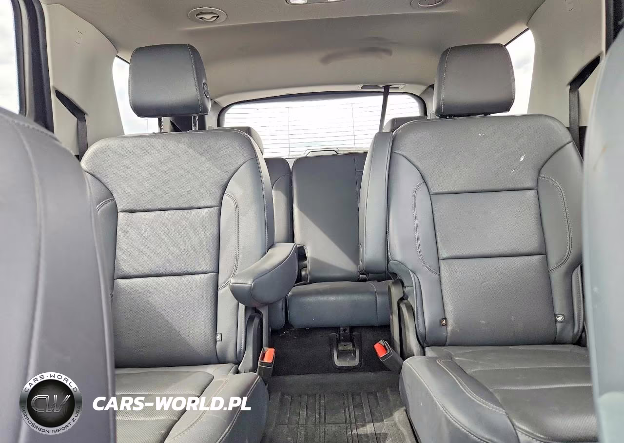 2018 Chevrolet Traverse Premier VIN:1GNERKKW6JJ119229 - 10