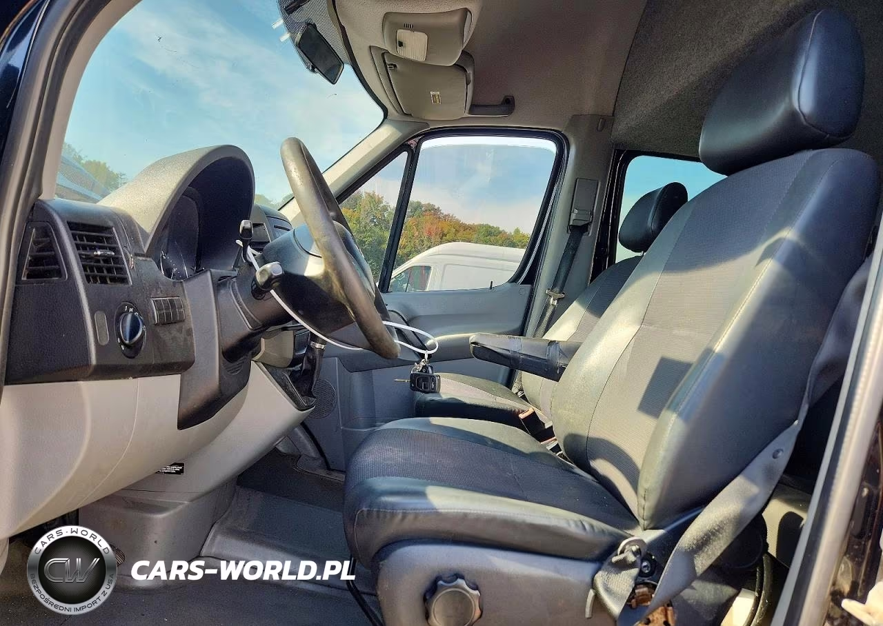 2015 Mercedes-Benz Sprinter 2500 VIN:WD4PE8CC3FP136648 - 7