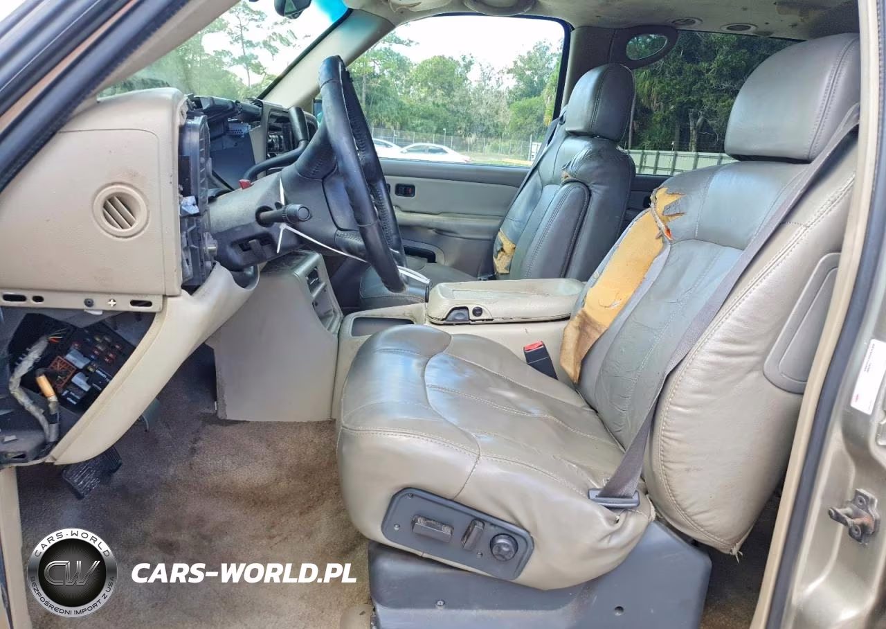 2001 Chevrolet Suburban C1500 VIN:3GNEC16T61G124069 - 7