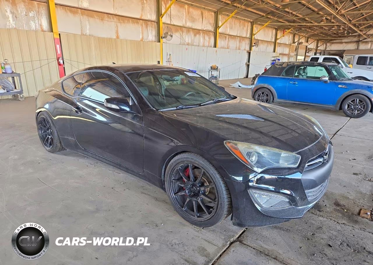 2015 Hyundai Genesis Coupe 3.8 R-Spec VIN:KMHHU6KJ8FU122084 - 4