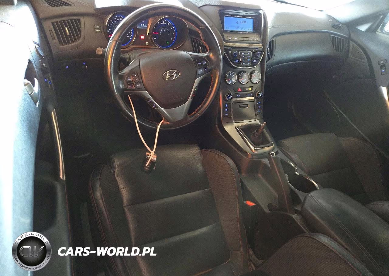 2015 Hyundai Genesis Coupe 3.8 R-Spec VIN:KMHHU6KJ8FU122084 - 8