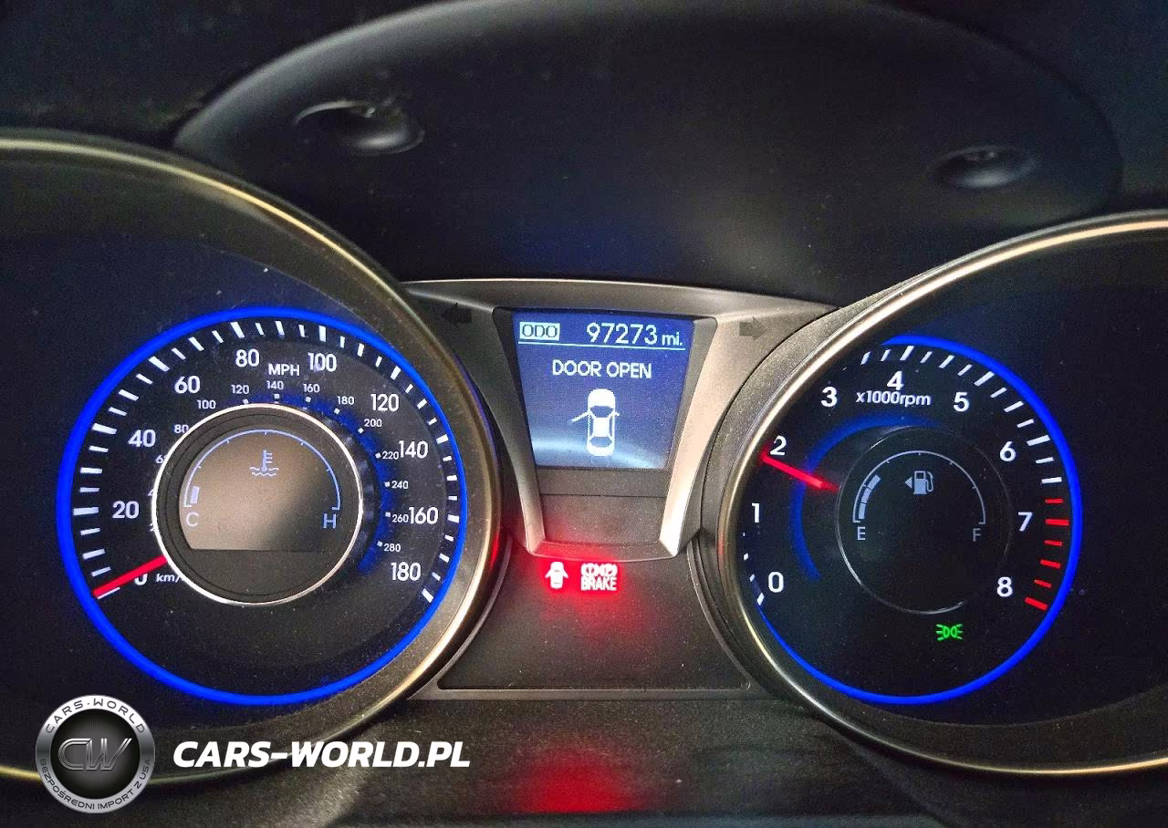 2015 Hyundai Genesis Coupe 3.8 R-Spec VIN:KMHHU6KJ8FU122084 - 9