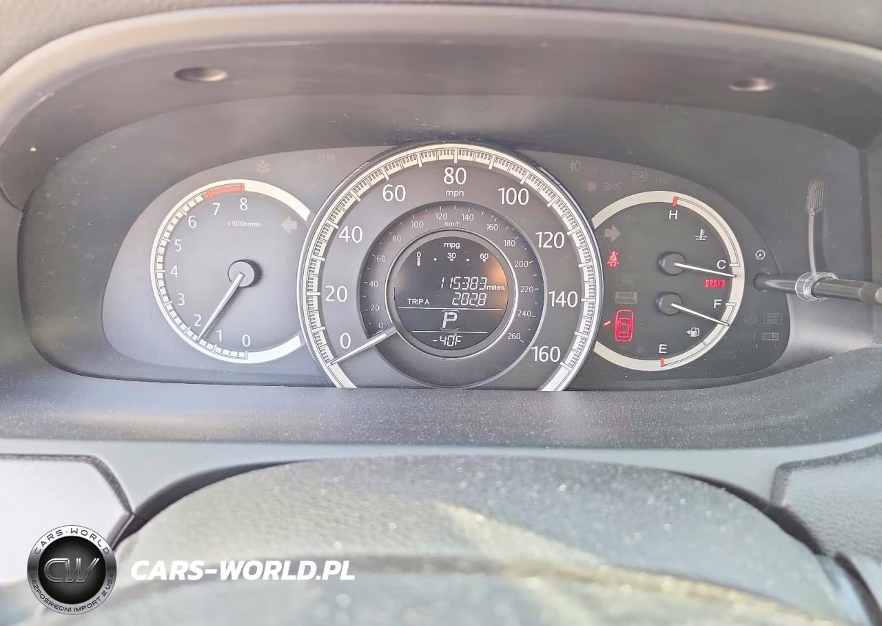 2015 Honda Accord Lx VIN:1HGCR2F31FA061295 - 9