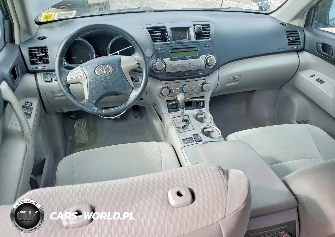2010 Toyota Highlander Base VIN:5TDBK3EH5AS026529 - 8