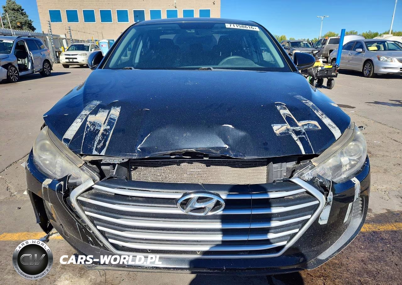 2018 Hyundai Elantra Sel VIN:5NPD84LF8JH213591 - 5