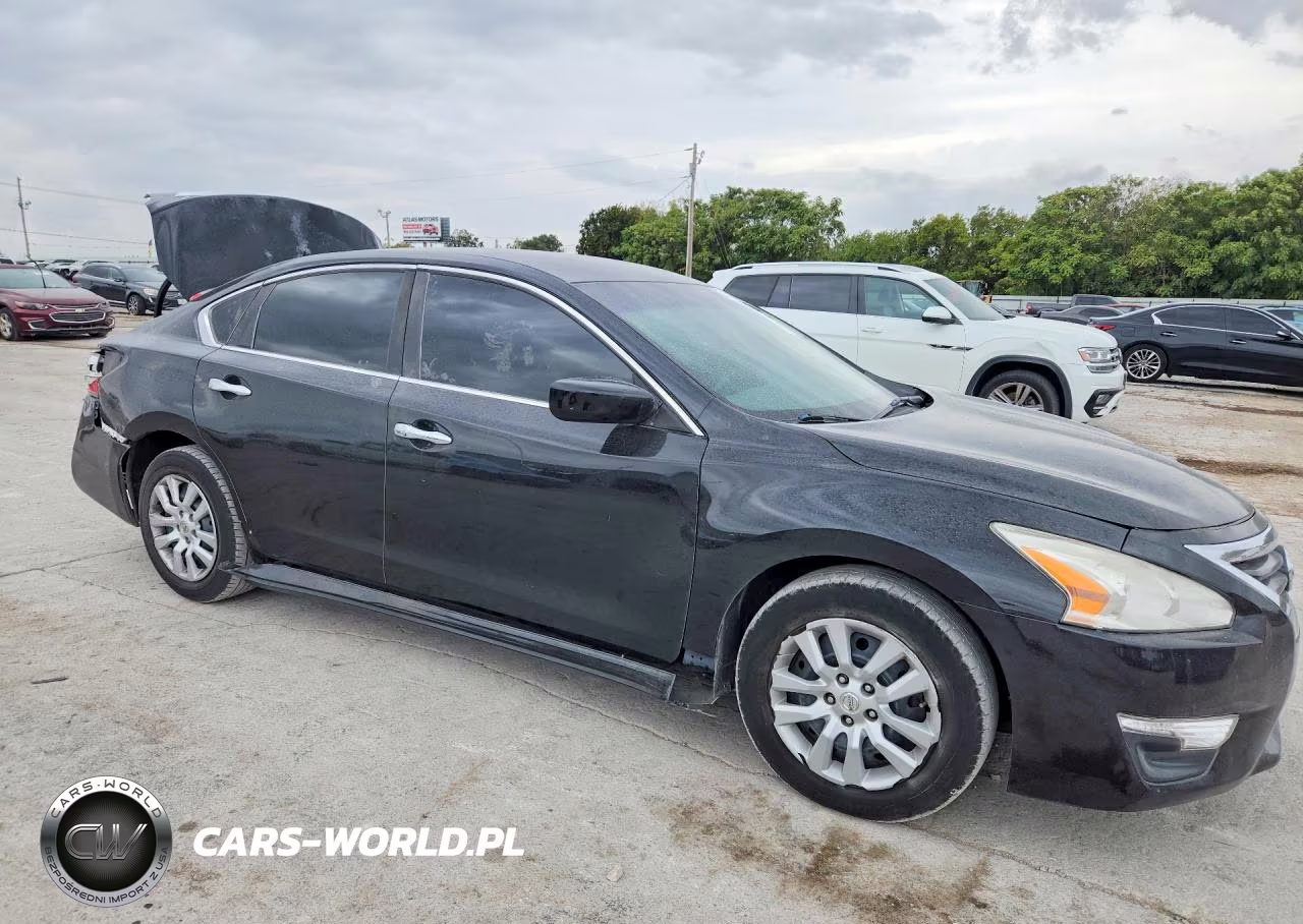 2015 Nissan Altima 2.5 S VIN:1N4AL3AP0FC447272 - 4