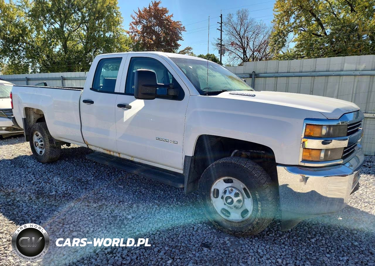 2015 Chevrolet Silverado K2500 Heavy Duty VIN:1GC2KUE82FZ113882 - 4