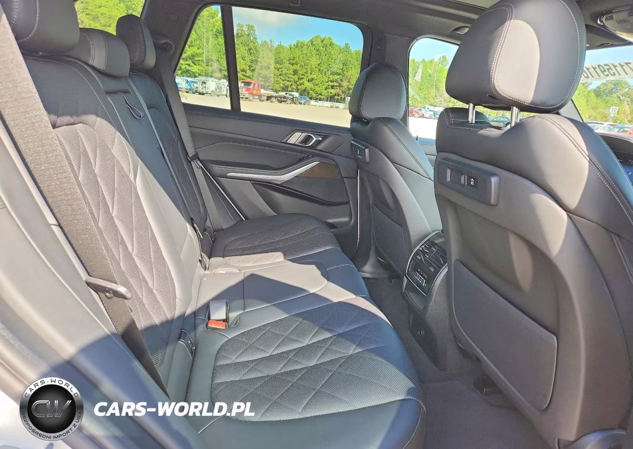2023 BMW X5 xDrive45E VIN:5UXTA6C03P9N46160 - 11