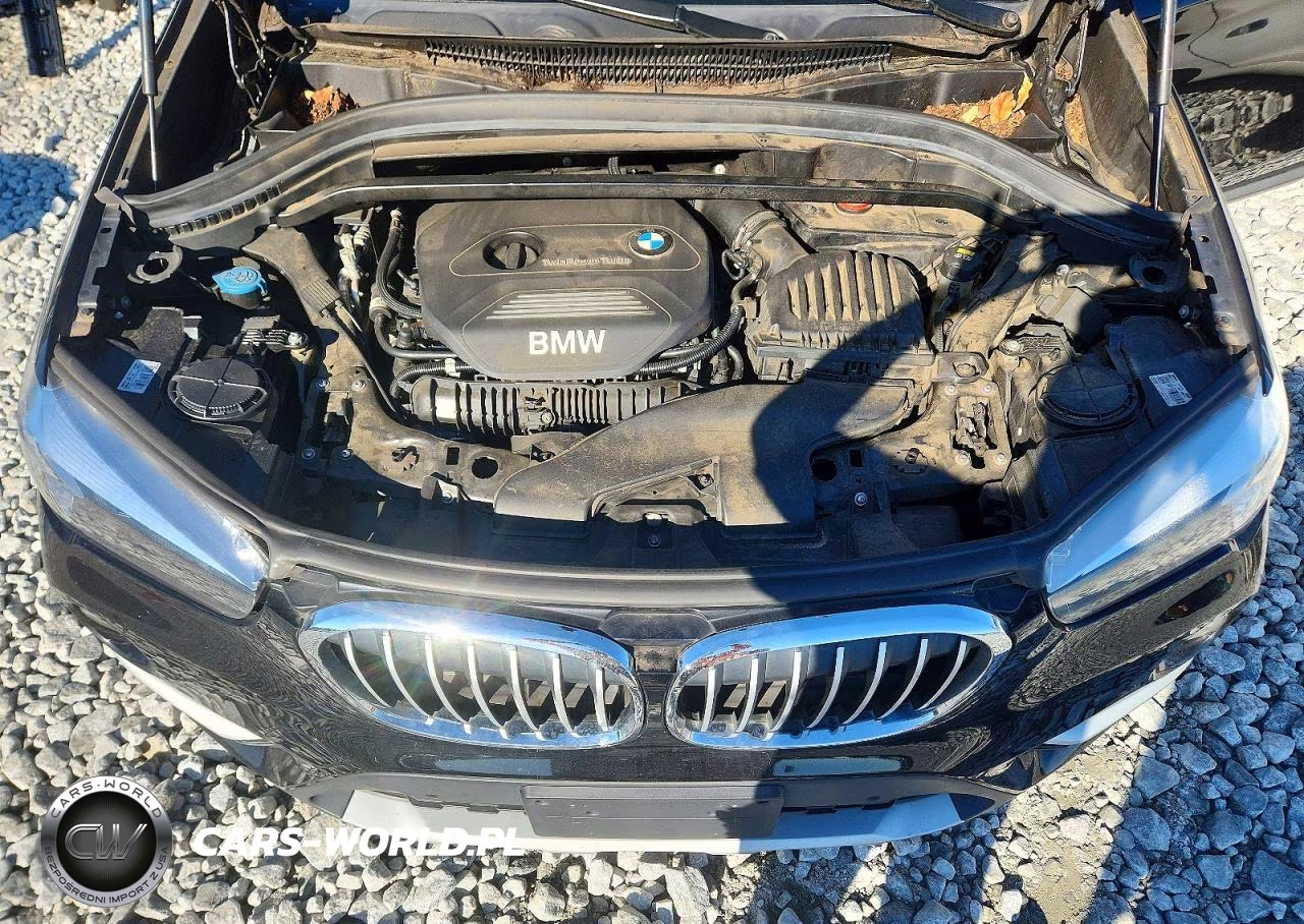 2018 BMW X1 xDrive28I VIN:WBXHT3C31J5K28534 - 12