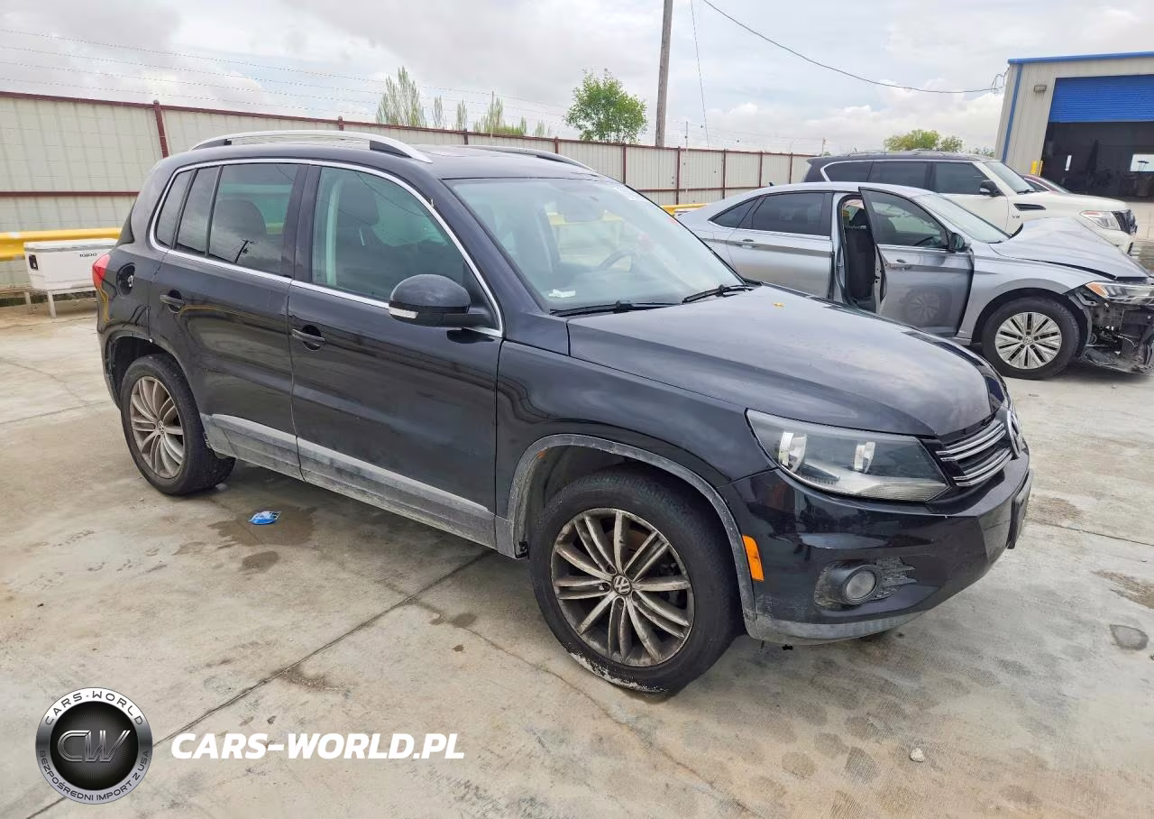 2012 Volkswagen Tiguan S VIN:WVGAV7AX1CW524877 - 4