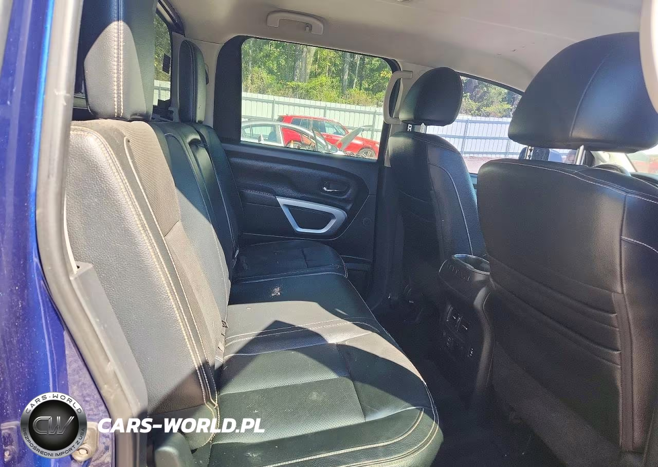 2019 Nissan Titan Pro-4X VIN:1N6AA1E55KN501870 - 10