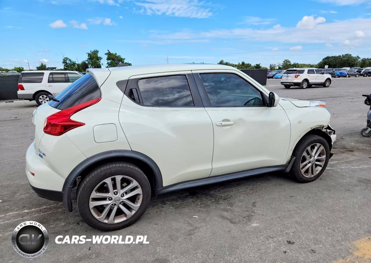 2012 Nissan Juke S VIN:JN8AF5MVXCT122619 - 3