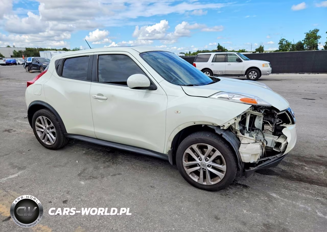 2012 Nissan Juke S VIN:JN8AF5MVXCT122619 - 4