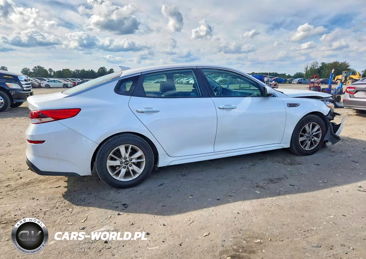 2019 Kia Optima Lx VIN:5XXGT4L31KG278328 - 3