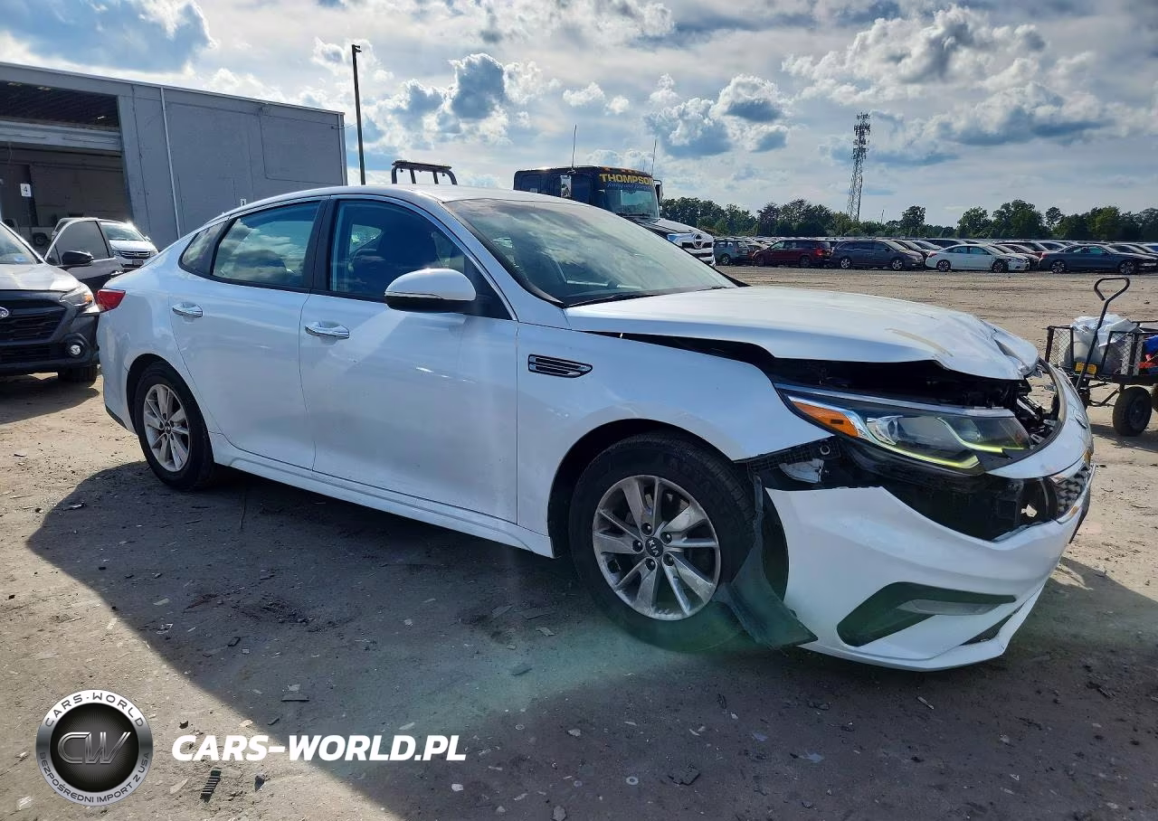 2019 Kia Optima Lx VIN:5XXGT4L31KG278328 - 4
