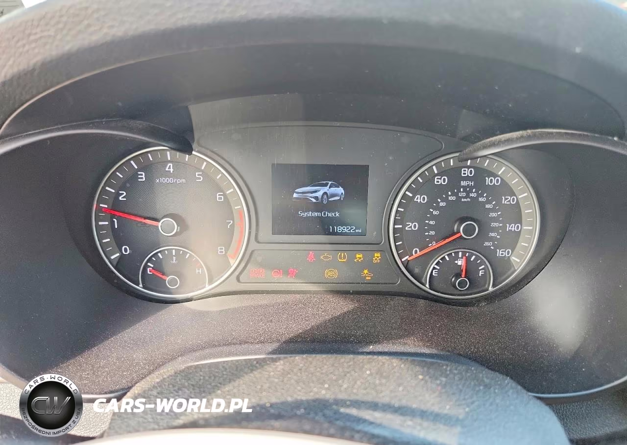 2019 Kia Optima Lx VIN:5XXGT4L31KG278328 - 9