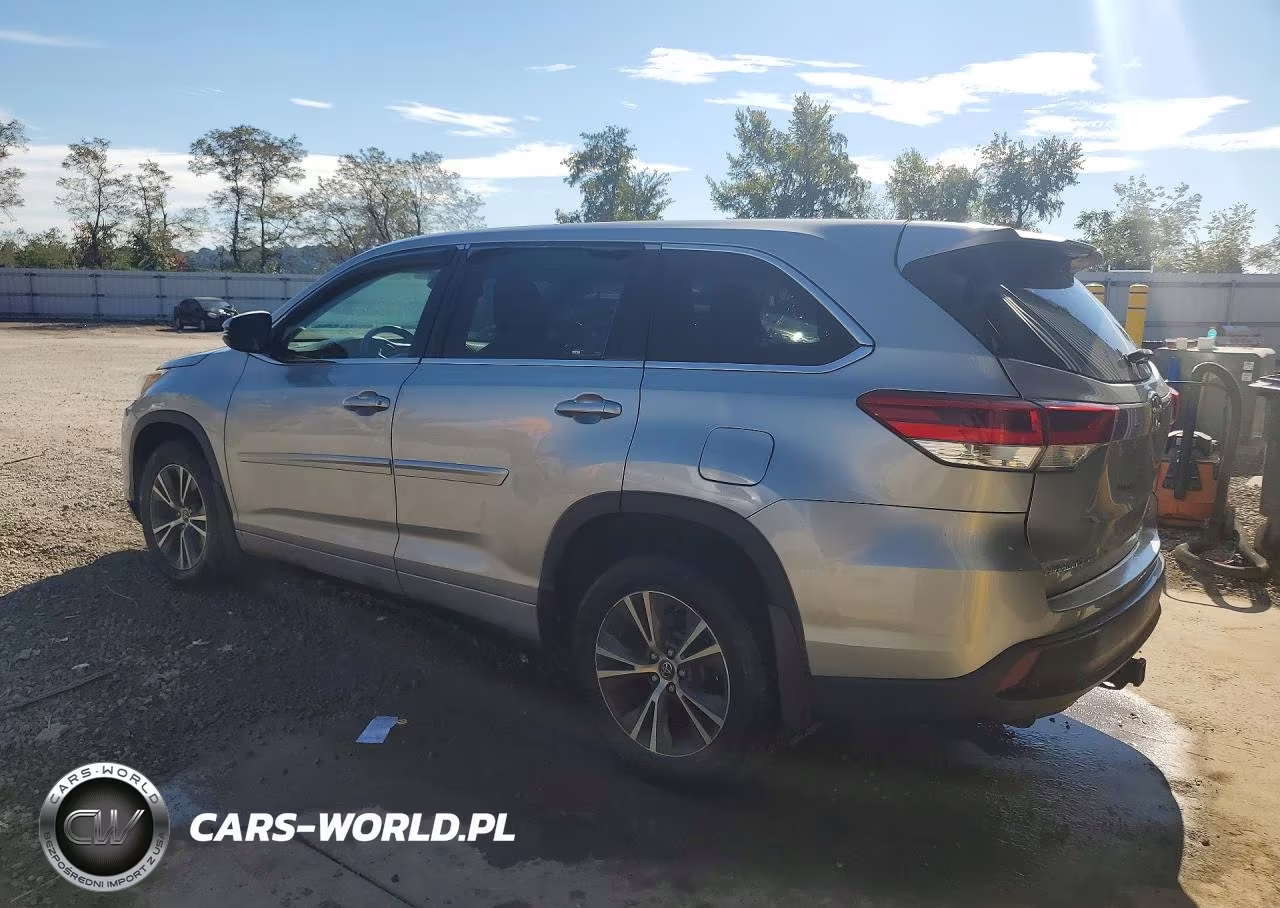 2017 Toyota Highlander Le VIN:5TDBZRFH6HS460434 - 2
