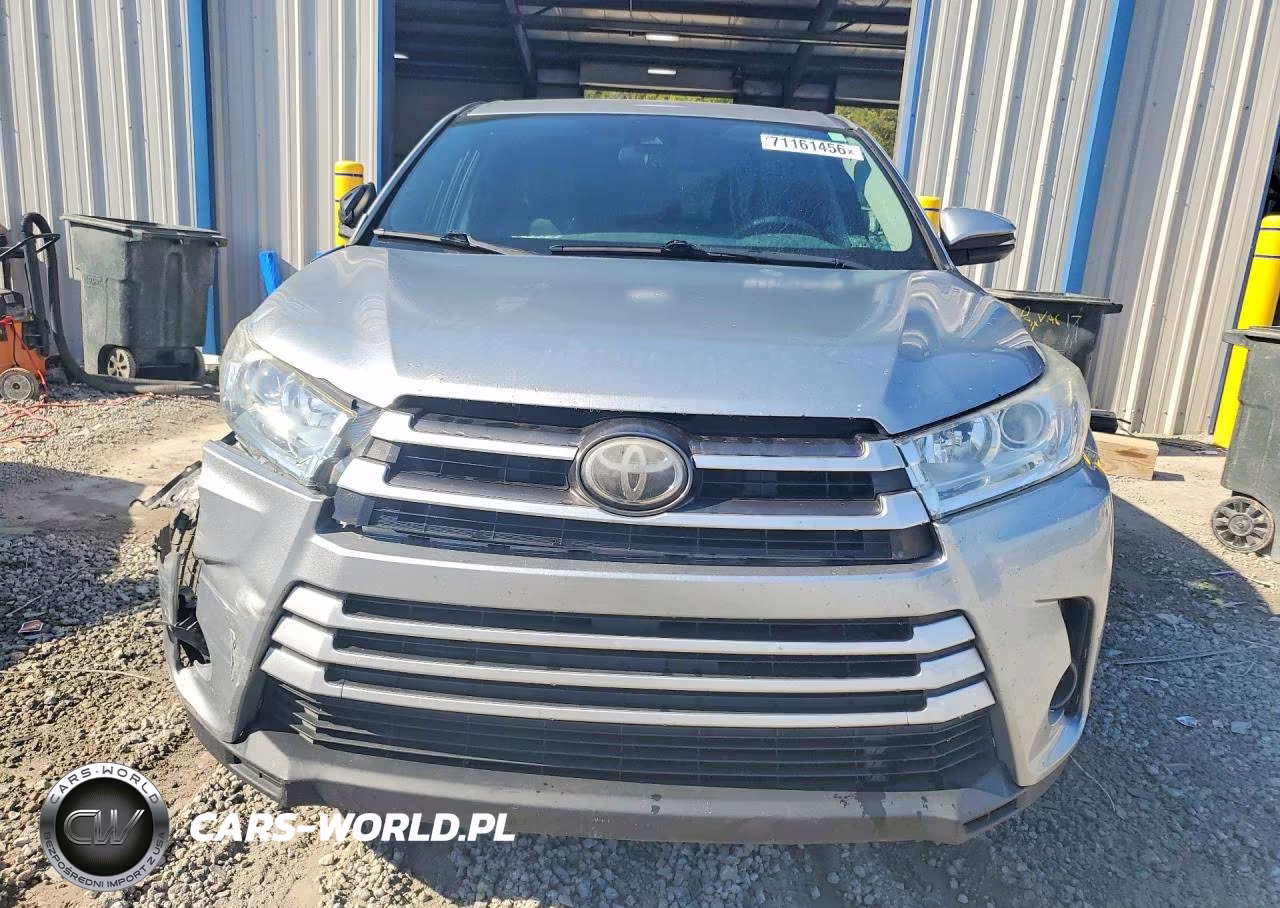 2017 Toyota Highlander Le VIN:5TDBZRFH6HS460434 - 5
