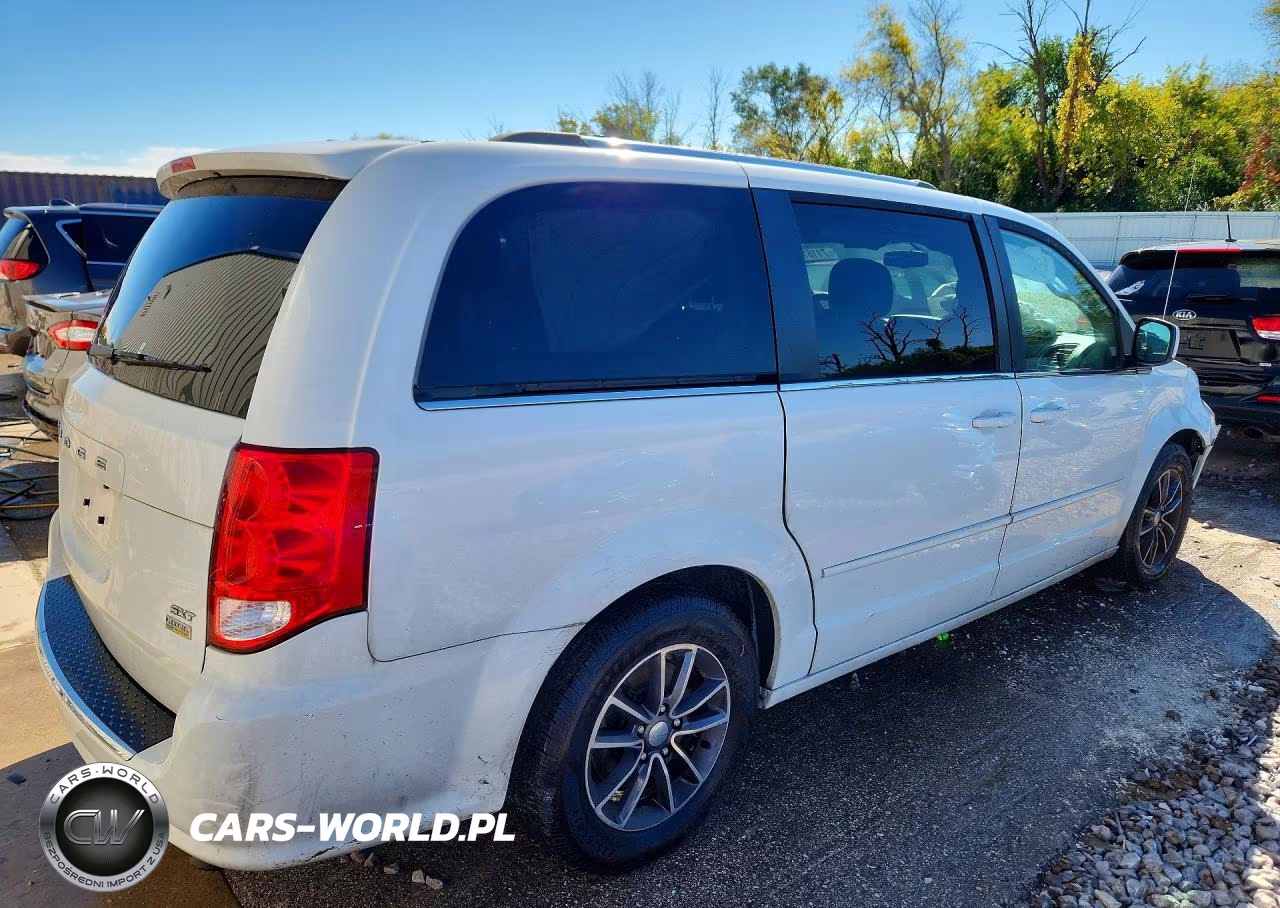 2017 Dodge Grand Caravan Sxt VIN:2C4RDGCG6HR685457 - 3