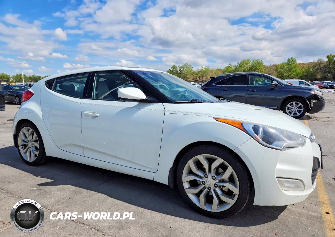 2013 Hyundai Veloster Base VIN:KMHTC6AD1DU096840 - 4