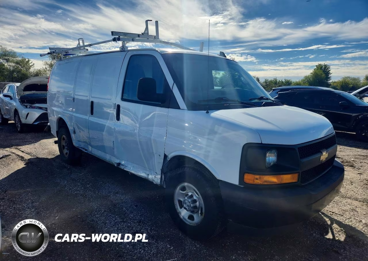 2017 Chevrolet Express VIN:1GCWGAFF4H1345383 - 4