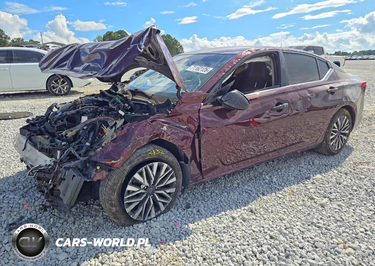 2024 Nissan Altima Sv